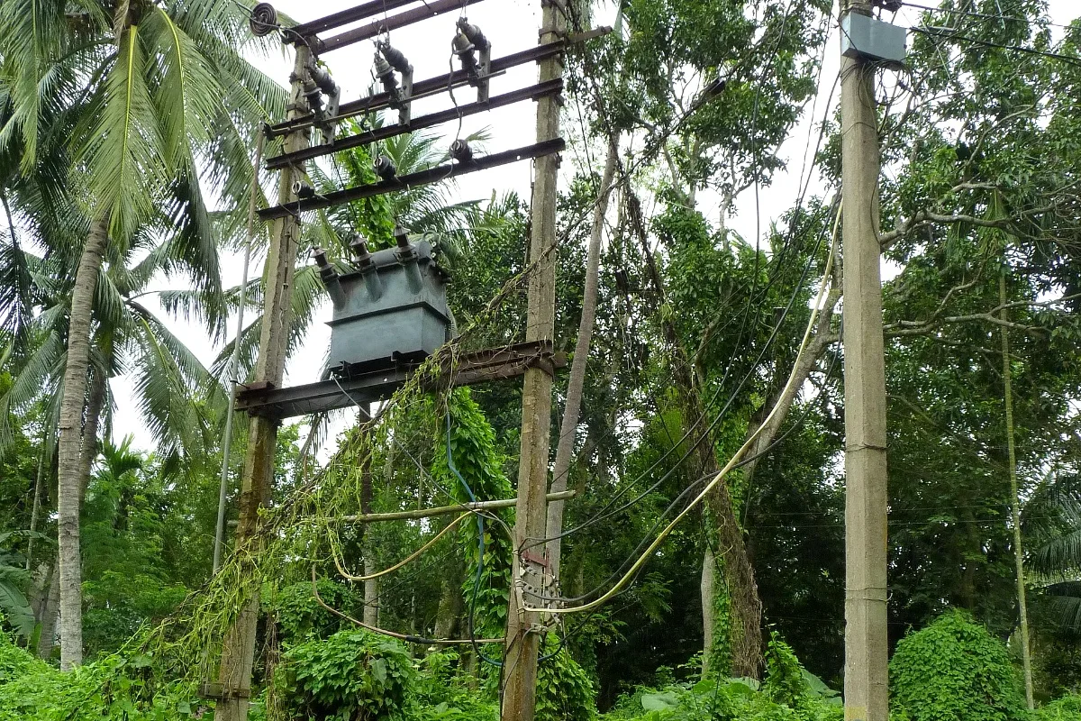 A transformer on an old electricity pole (representative)