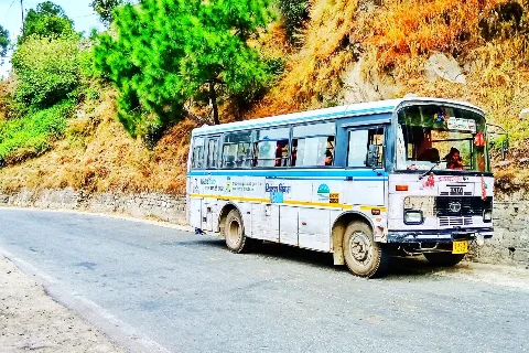 उत्तराखंड रोडवेज की बस (फाइल फोटो)